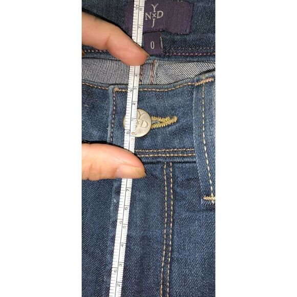 NWT NYJD BILLIE MINI BOOTCUT JEANS SIZE 0 DARK WASH - Picture 5 of 7